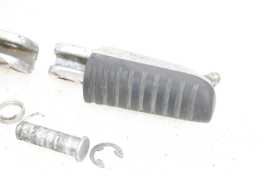 photo de ZESTAW PRZEDNICH PODNÓŻKÓW KAWASAKI ZR 7 750 (1999 - 2004) - Zbliżenie techniczne