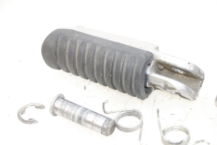 photo de ZESTAW PRZEDNICH PODNÓŻKÓW KAWASAKI ZR 7 750 (1999 - 2004) - Stan powierzchni