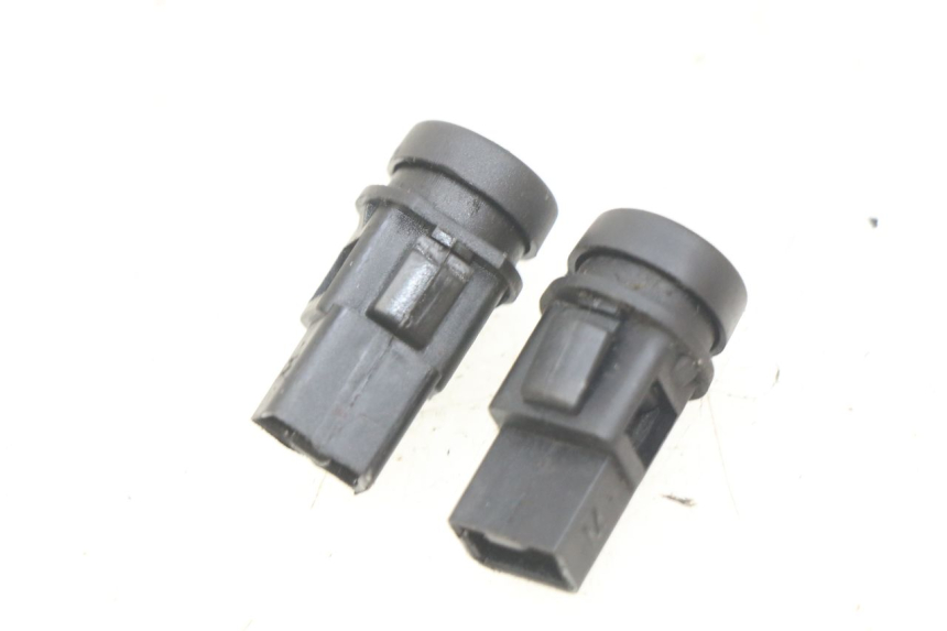 photo de ZESTAW PRZEŁĄCZNIKÓW KIEROWNICY PIAGGIO LIBERTY IGET S 125 (2016 - 2020) - Szczegół części