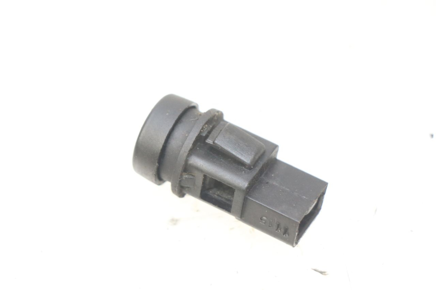 photo de ZESTAW PRZEŁĄCZNIKÓW KIEROWNICY PIAGGIO LIBERTY IGET S 125 (2016 - 2020) - Zbliżenie techniczne