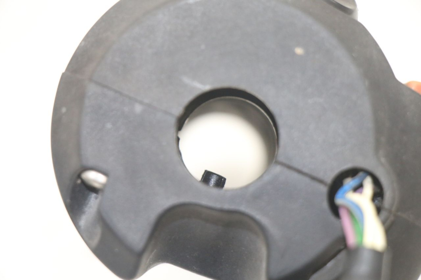 photo de ZESTAW PRZEŁĄCZNIKÓW KIEROWNICY PEUGEOT SATELIS COMPRESSOR K15 125 (2006 - 2009) - Widok produktu