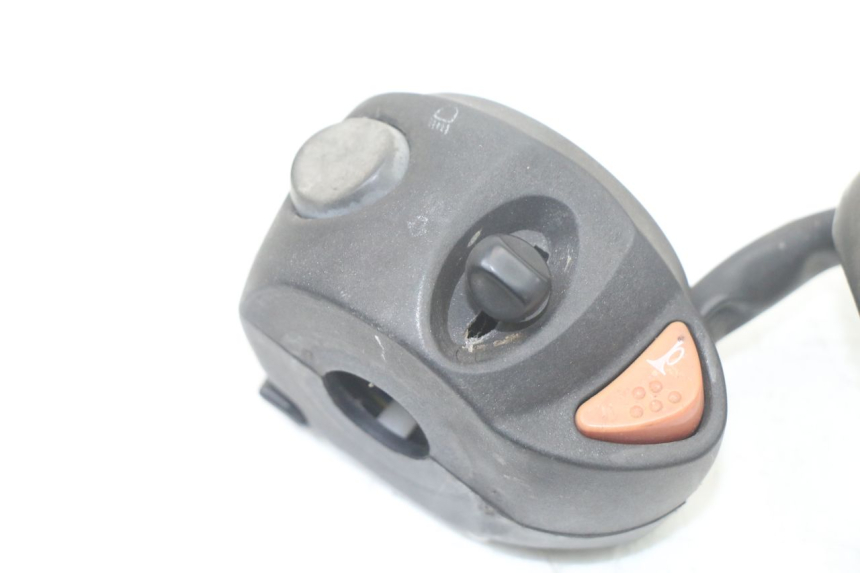 photo de ZESTAW PRZEŁĄCZNIKÓW KIEROWNICY PEUGEOT SATELIS COMPRESSOR K15 125 (2006 - 2009) - Inny kąt widzenia