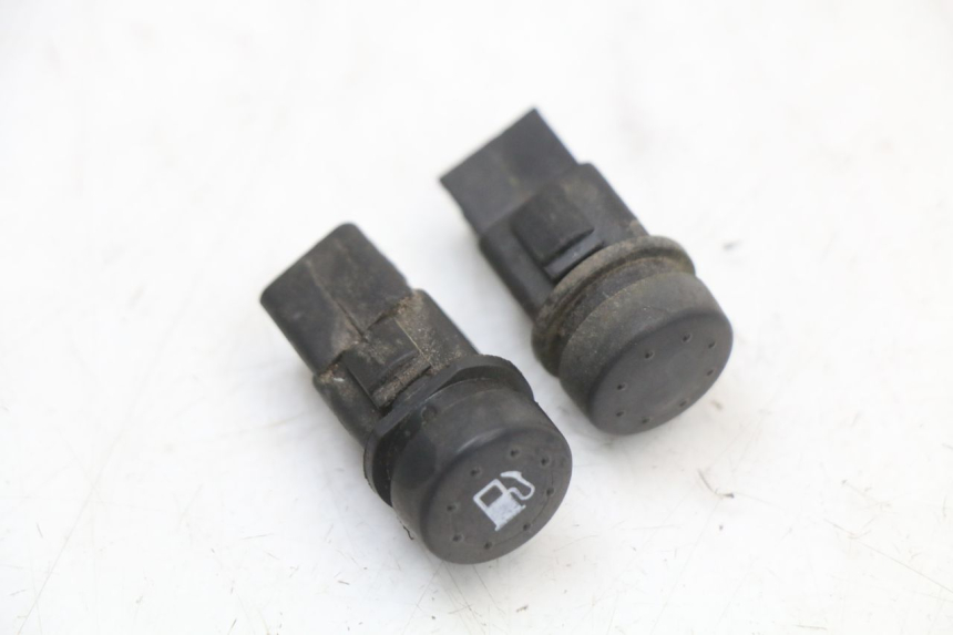 photo de ZESTAW PRZEŁĄCZNIKÓW KIEROWNICY PIAGGIO X10 125 (2012 - 2017) - Widok główny