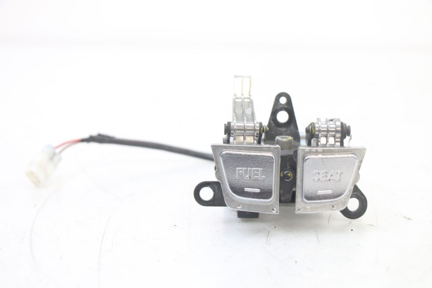 photo de ZESTAW PRZEŁĄCZNIKÓW KIEROWNICY YAMAHA YP T-MAX TMAX 530 (2017 - 2020) - Widok główny