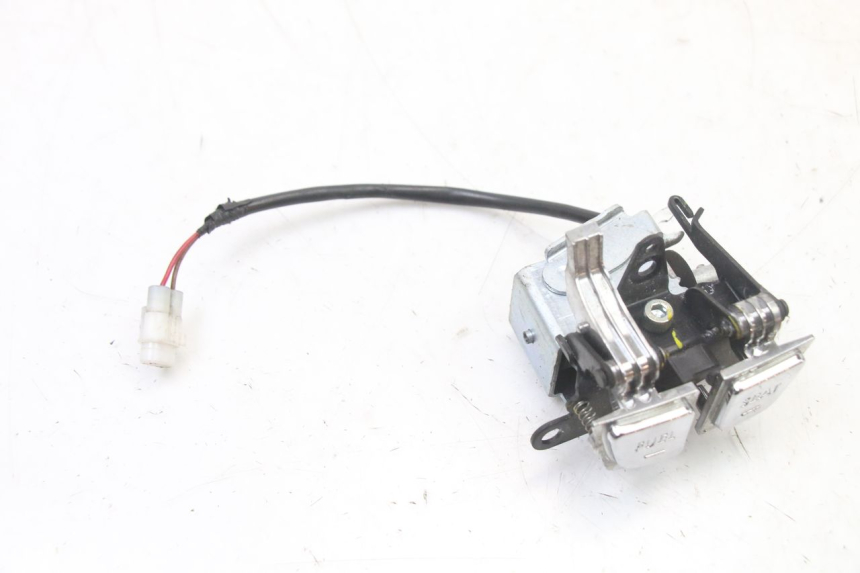 photo de ZESTAW PRZEŁĄCZNIKÓW KIEROWNICY YAMAHA YP T-MAX TMAX 530 (2017 - 2020) - Inny kąt widzenia