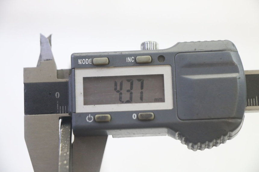 photo de ZESTAW PRZEDNICH TARCZ HAMULCOWYCH YAMAHA FJR ABS 1300 (2006 - 2012) - Punkty mocowania