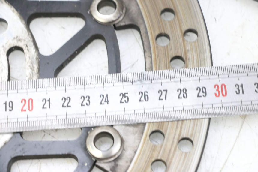 photo de ZESTAW PRZEDNICH TARCZ HAMULCOWYCH SUZUKI GSXR GSX-R 1000 (2003 - 2004) - Inny kąt widzenia