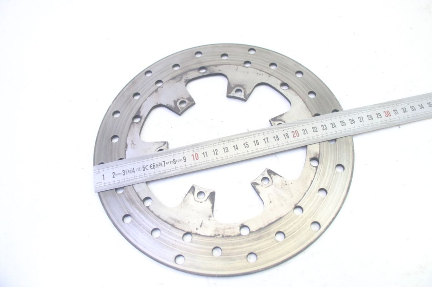 photo de ZESTAW PRZEDNICH TARCZ HAMULCOWYCH PIAGGIO MP3 500 (2016 - 2018) - Zbliżenie techniczne