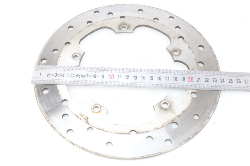 photo de ZESTAW PRZEDNICH TARCZ HAMULCOWYCH PIAGGIO X9 EVOLUTION 125 (2003 - 2007) - Zbliżenie techniczne