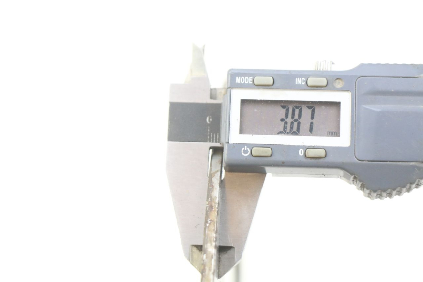 photo de ZESTAW PRZEDNICH TARCZ HAMULCOWYCH PIAGGIO X9 EVOLUTION 125 (2003 - 2007) - Inny kąt widzenia