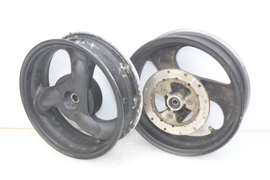 photo de PARA KOŁA KYMCO AGILITY 4T 50 (2005 - 2018) - Widok główny