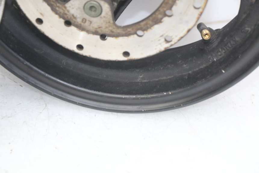 photo de PARA KOŁA KYMCO AGILITY 4T 50 (2005 - 2018) - Widok z bliska