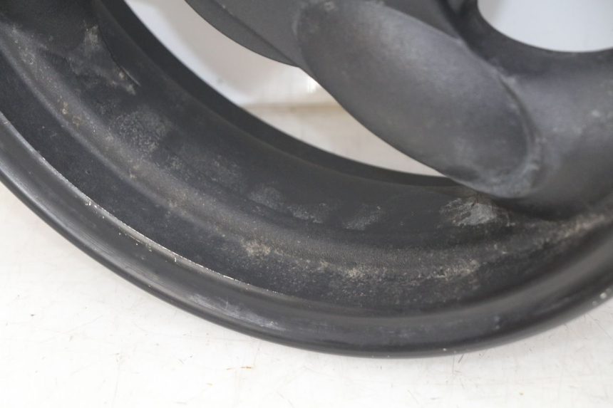 photo de PARA KOŁA KYMCO AGILITY 4T 50 (2005 - 2018) - Struktura - zbliżenie