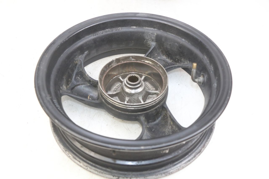 photo de PARA KOŁA KYMCO AGILITY 4T 50 (2005 - 2018) - Zbliżenie techniczne