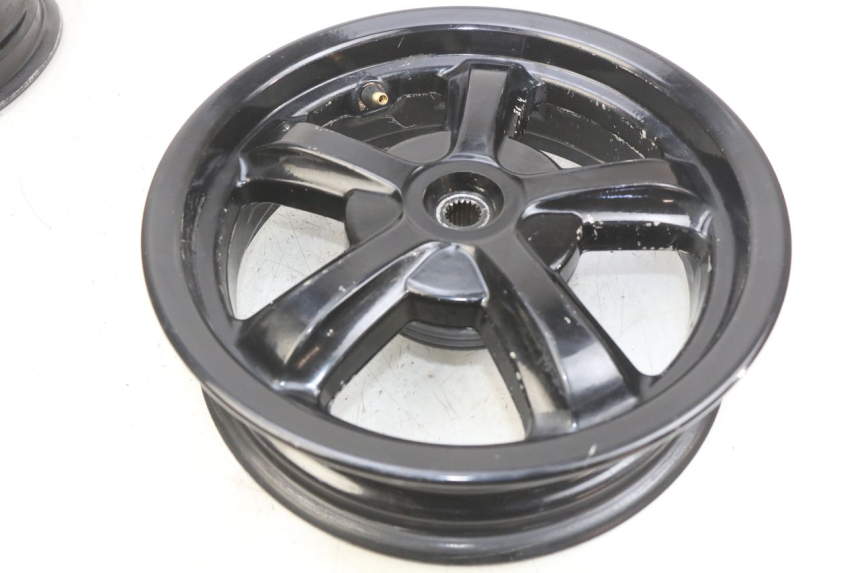 photo de ZESTAW FELG SYM CROX 4T 50 (2016 - 2023) - Widok z bliska