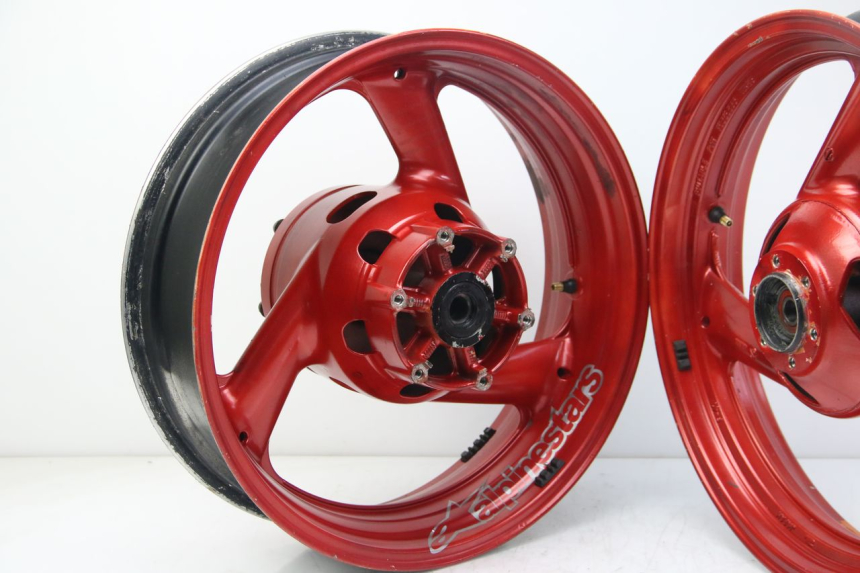 photo de PARA KOŁA YAMAHA FZS FAZER 600 (2001 - 2003) - Szczegół części