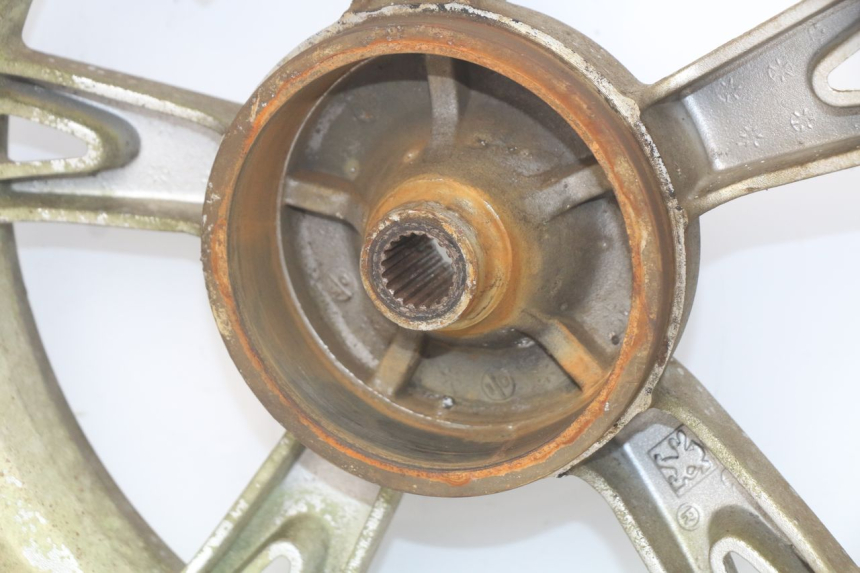 photo de PARA KOŁA PEUGEOT KISBEE 4T 50 (2010 - 2017) - Kontrola wizualna