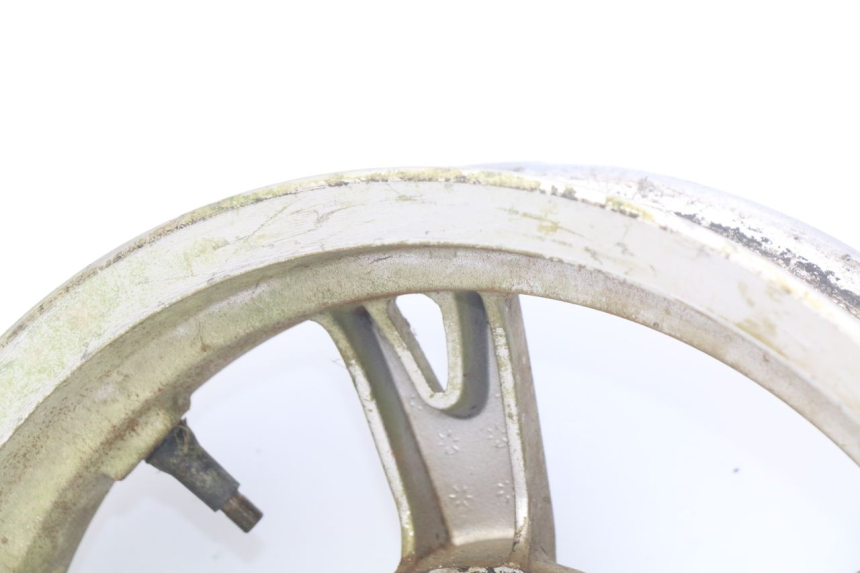 photo de PARA KOŁA PEUGEOT KISBEE 4T 50 (2010 - 2017) - Struktura - zbliżenie