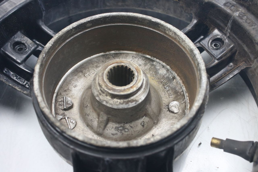 photo de PARA KOŁA PEUGEOT LUDIX SNAKE 2T 50 (2004 - 2014) - Zoom stanu zużycia