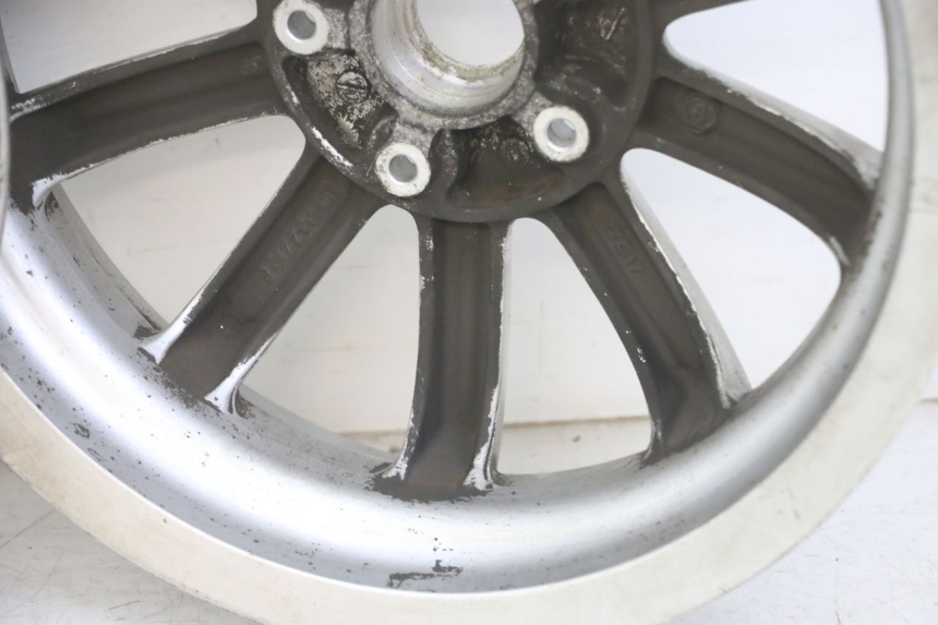 photo de PARA KOŁA PIAGGIO MP3 LT 300 (2010 - 2016) - Punkty mocowania