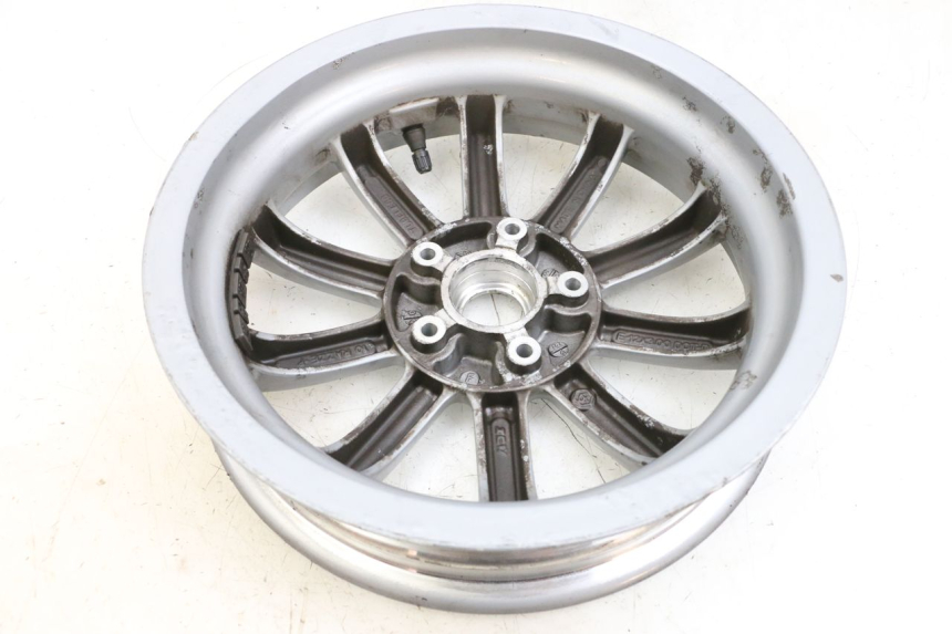 photo de PARA KOŁA PIAGGIO MP3 RL 250 (2006 - 2010) - Szczegóły charakterystyczne