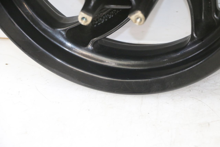 photo de ZESTAW FELG PIAGGIO NEW TYPHOON 50 (2018 - 2021) - Zbliżenie komponentów