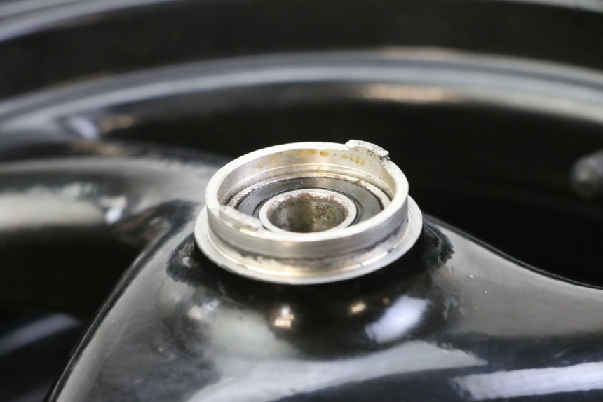 photo de ZESTAW FELG PEUGEOT ELYSTAR 50 (2002 - 2014) - Inny kąt widzenia