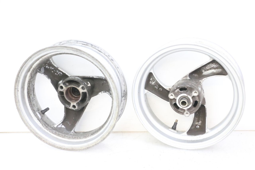 photo de ZESTAW FELG PEUGEOT ELYSTAR 50 (2002 - 2014) - Alternatywny kąt