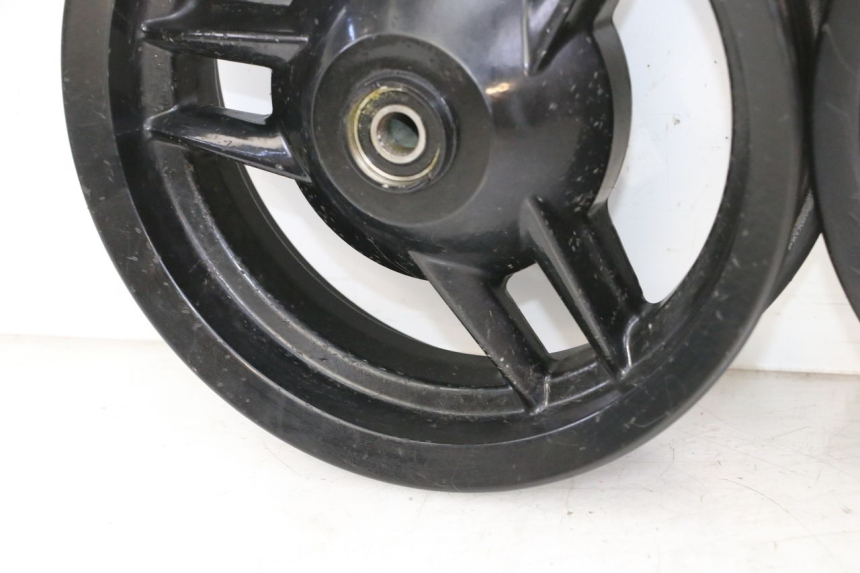 photo de ZESTAW FELG PEUGEOT STREETZONE I 2T 50 (2018 - 2020) - Zbliżenie techniczne