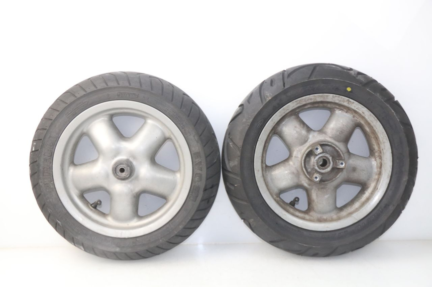 photo de ZESTAW FELG YAMAHA YP MAJESTY 125 (2002 - 2006) - Widok główny