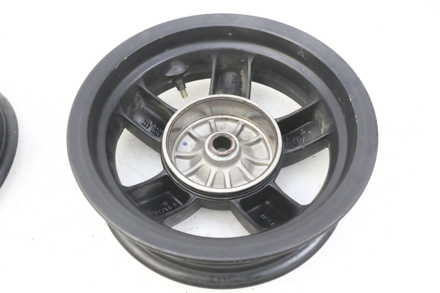 photo de PARA KOŁA PIAGGIO ZIP 4T 50 (2018 - 2020) - Widok ogólny