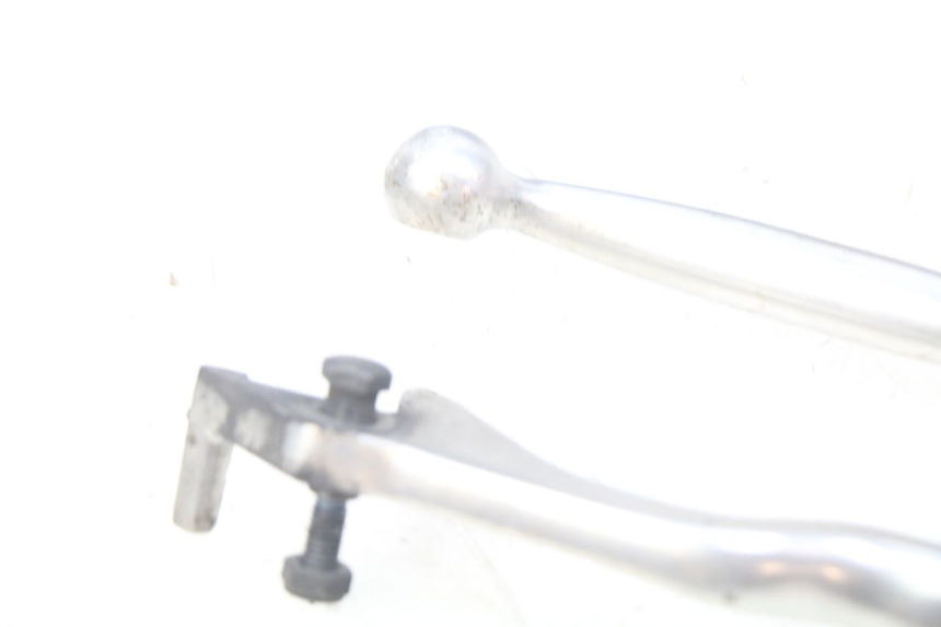 photo de ZESTAW DŹWIGNI HAMULCA SUZUKI BURGMAN 125 (2007 - 2014) - Punkty mocowania