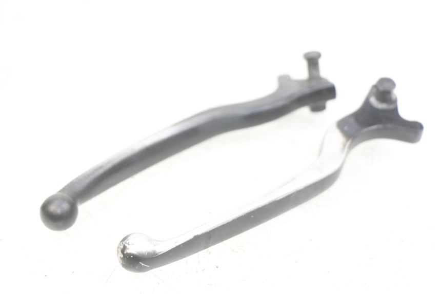 photo de ZESTAW DŹWIGNI HAMULCA PIAGGIO XEVO - X EVO 125 (2007 - 2017) - Zoom stanu zużycia