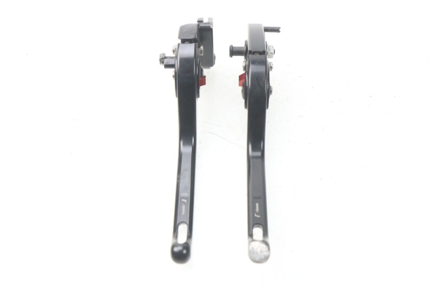 photo de ZESTAW DŹWIGNI HAMULCA KAWASAKI Z Z900 900 (2017 - 2019) - Stan powierzchni