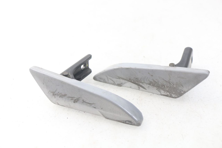 photo de ZESTAW TYLNYCH PODNÓŻKÓW Z PŁYTKĄ PIAGGIO LIBERTY IGET 4T 50 (2015 - 2020) - Widok główny