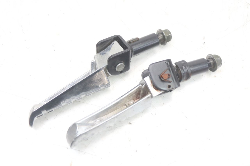 photo de ZESTAW PŁYTEK PODNÓŻKA TYLNEGO MASH LEGEND'R 4T 50 (2021 - 2025) - Zbliżenie techniczne