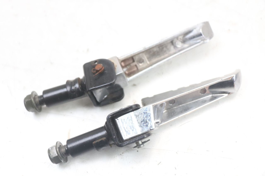 photo de ZESTAW PŁYTEK PODNÓŻKA TYLNEGO MASH LEGEND'R 4T 50 (2021 - 2025) - Widok ogólny