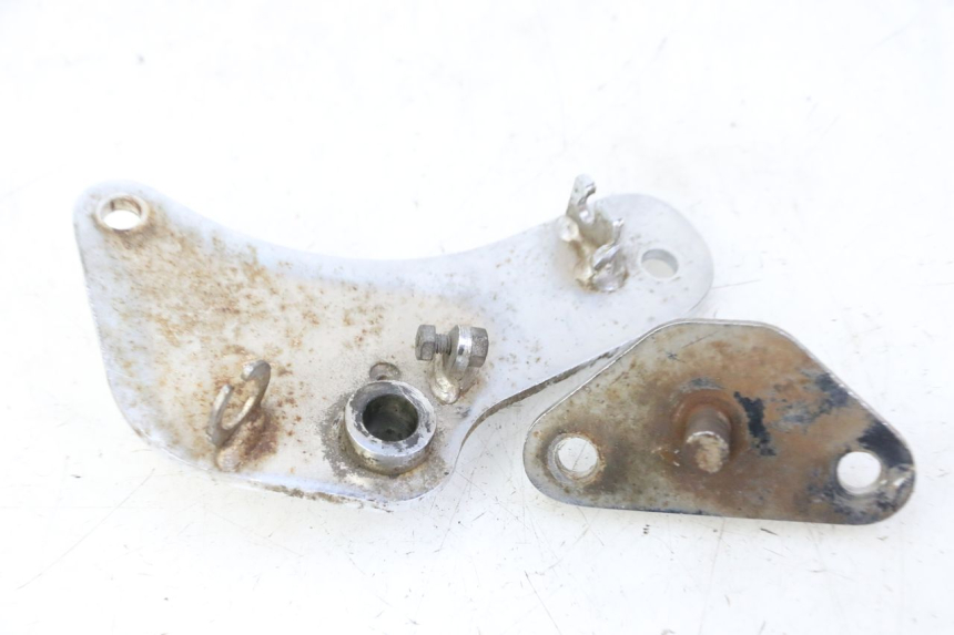 photo de ZESTAW PŁYTEK PODNÓŻKA PRZEDNIEGO HYOSUNG GV AQUILA 125 (2000 - 2009) - Zoom stanu zużycia