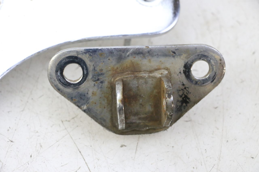 photo de ZESTAW PŁYTEK PODNÓŻKA PRZEDNIEGO HYOSUNG GV AQUILA 125 (2000 - 2009) - Stan powierzchni