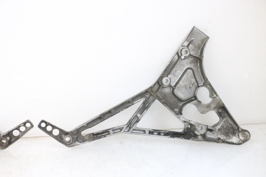 photo de ZESTAW PŁYTEK PODNÓŻKA PRZEDNIEGO YAMAHA FJ 3CX 1200 (1986 - 1996) - Inny kąt widzenia