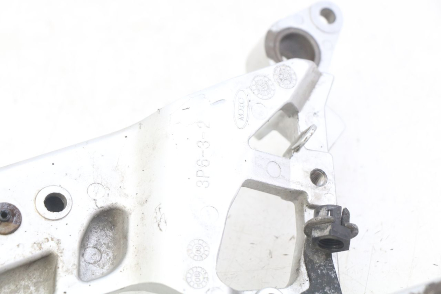 photo de ZESTAW PŁYTEK PODNÓŻKA PRZEDNIEGO YAMAHA FJR ABS 1300 (2006 - 2012) - Inny kąt widzenia