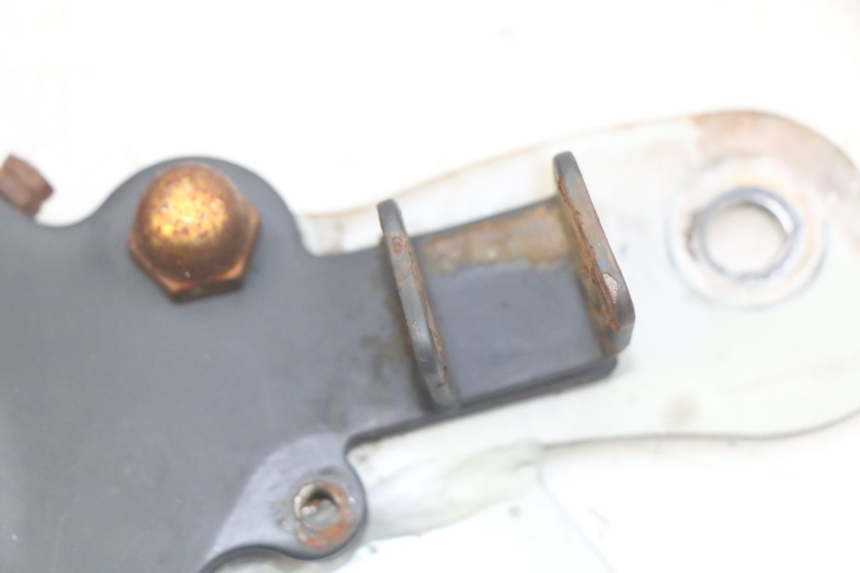 photo de ZESTAW PŁYTEK PODNÓŻKA PRZEDNIEGO YAMASAKI RAPTOR 50 (2013 - 2018) - Zoom stanu zużycia