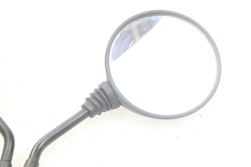 photo de PARA LUSTERKA KYMCO AGILITY RS 4T 50 (2009 - 2013) - Zoom stanu zużycia