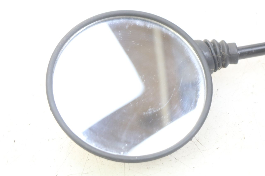 photo de PARA LUSTERKA KYMCO AGILITY RS 4T 50 (2009 - 2013) - Zbliżenie techniczne