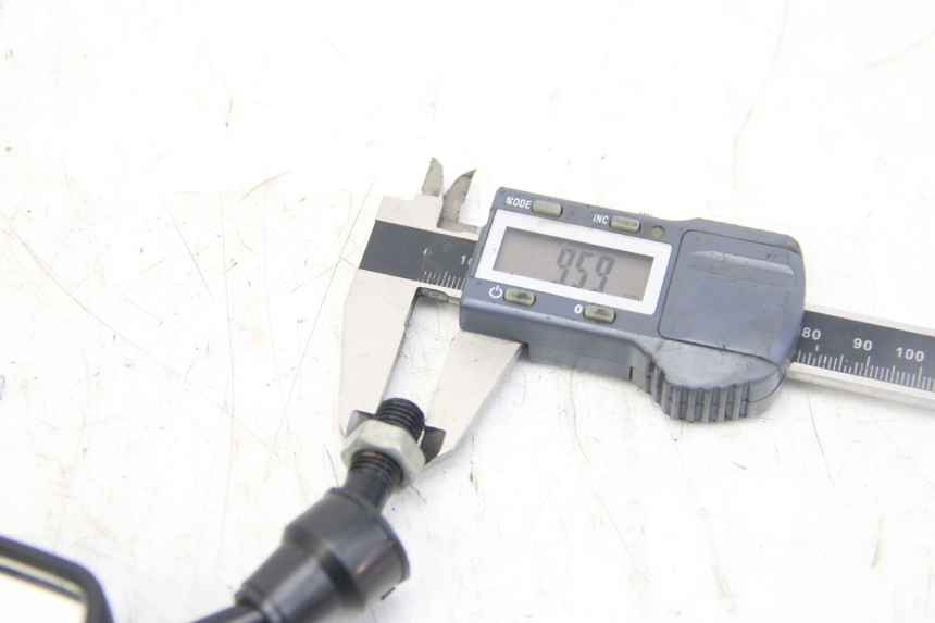 photo de PARA LUSTERKA PGO BIG MAX 50 (2001 - 2009) - Punkty mocowania