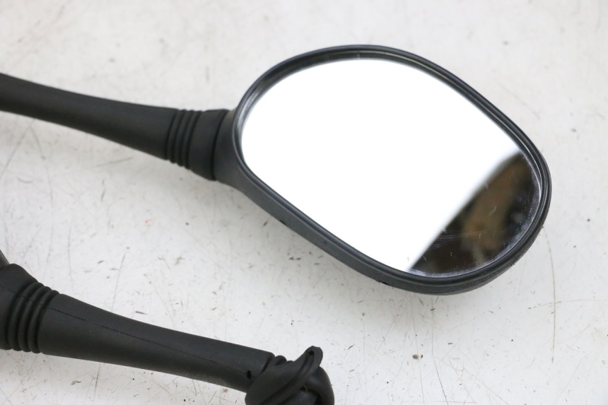 photo de ZESTAW LUSTERKÓW WSTECZNYCH MBK FLAME X 125 (2007 - 2016) - Widok produktu