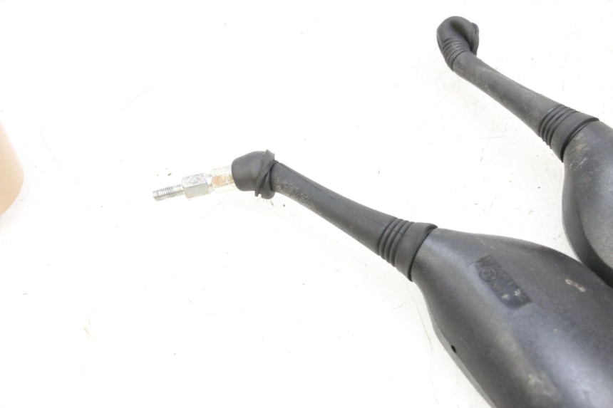 photo de ZESTAW LUSTERKÓW WSTECZNYCH MBK FLAME X 125 (2007 - 2016) - Zbliżenie techniczne