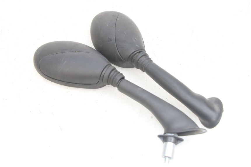 photo de PARA LUSTERKA PIAGGIO FLY 125 (2005 - 2012) - Zoom stanu zużycia