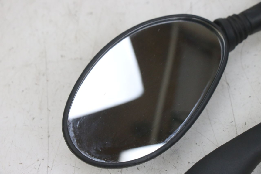 photo de PARA LUSTERKA PIAGGIO FLY 125 (2005 - 2012) - Widok ogólny