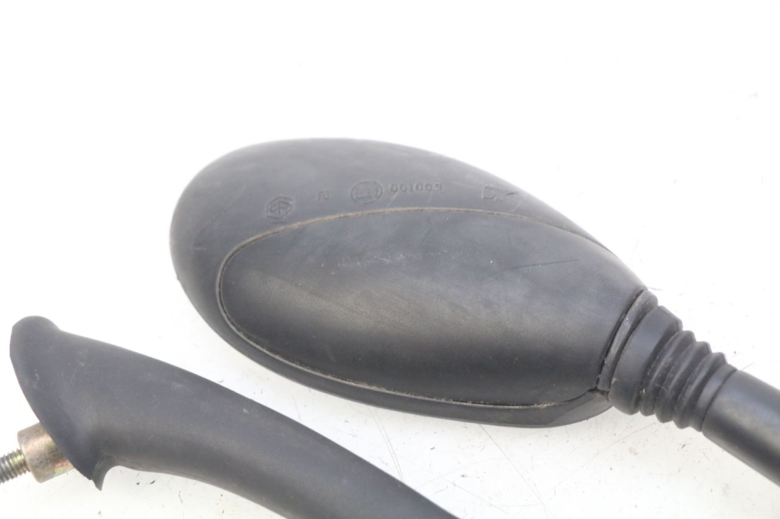 photo de ZESTAW LUSTERKA PIAGGIO FLY 100 (2006 - 2010) - Zbliżenie techniczne